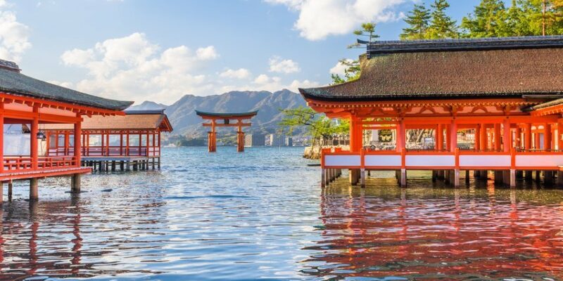 Itsukushima-Shrine-Torii-Miyajima-Island-Hiroshima-Japan-10.jpg