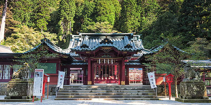 hakone-shrine.jpg